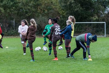 Bild 8 - C-Juniorinnen Halstenbek-Rellingen - St.Pauli : Ergebnis: 0:5